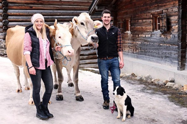 Chäscherfarm - Jann Deflorin und Aline Tüfer