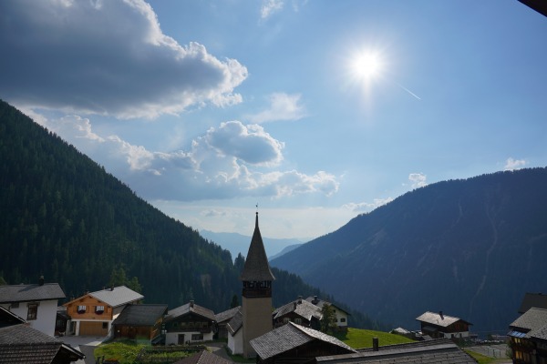 Guferhus - Blick ins Albulatal