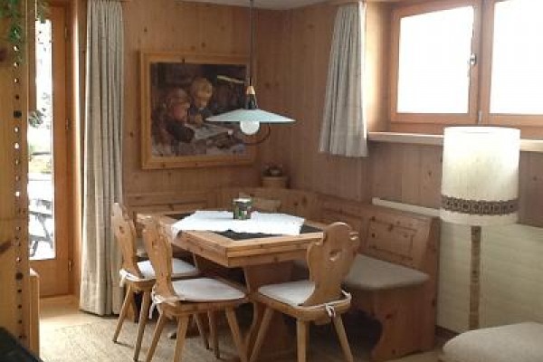 Haus Hof - Essbereich